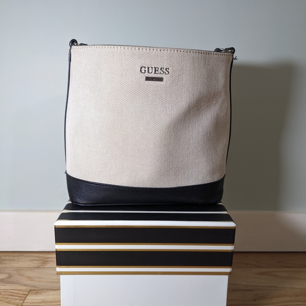 GUESS Black and Cream Bag